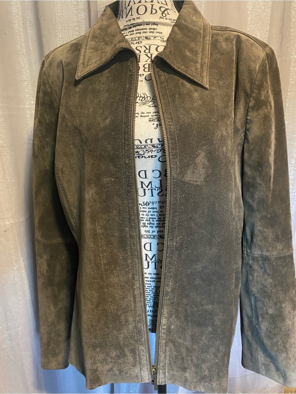 Liz Claiborne Women’s Brown Suede Zip-Front Jacket